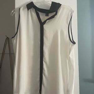 Forever 21 black line blouse